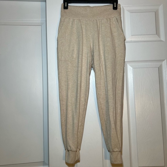 Nike Yoga Flow Hyper 7/8 Joggers Mid Rise - Picture 1 of 6